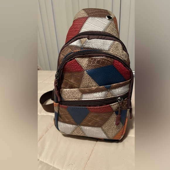 NWT Crossbody Multicolor - Picture 5 of 10